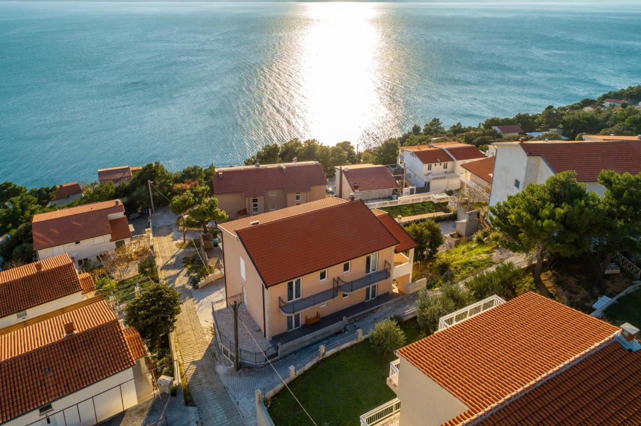 Family Friendly Apartments With A Swimming Pool Stanici, Omis - 18676 Экстерьер фото